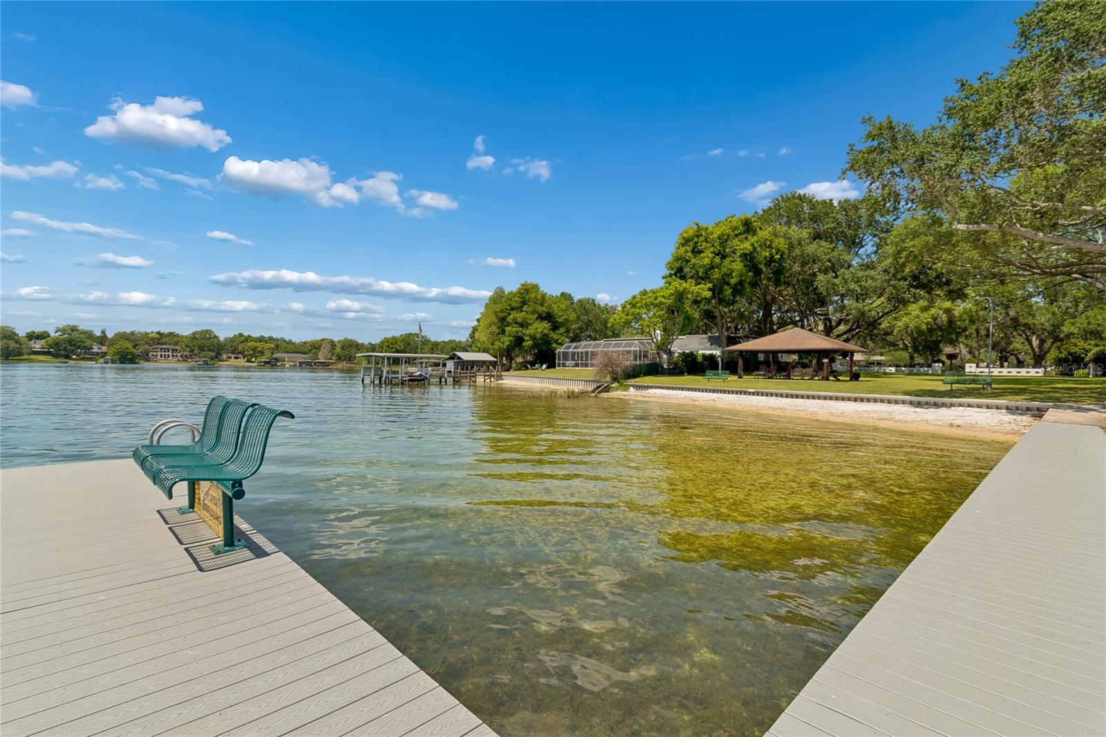 LAKESIDE VILLAGE - Residential