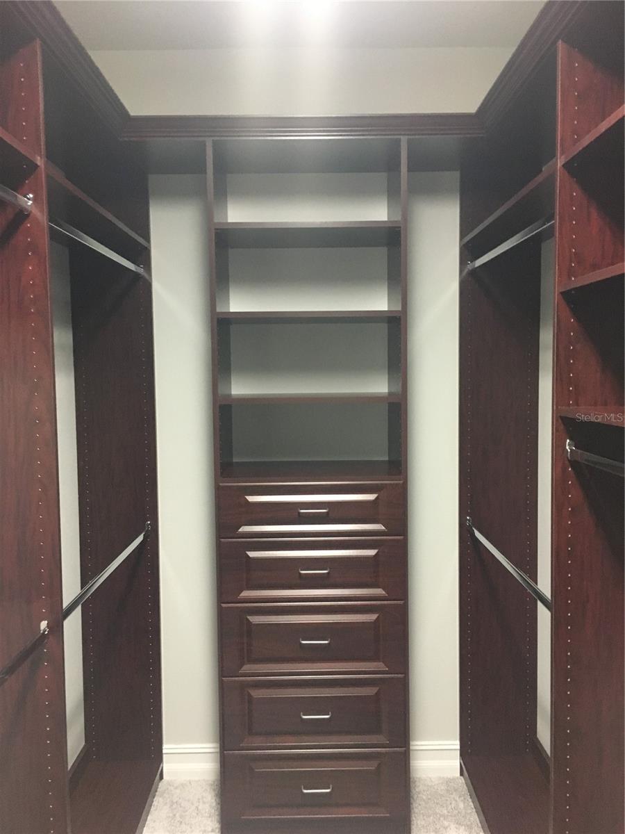 KEYSTONE RIDGE ESTATES - Residential