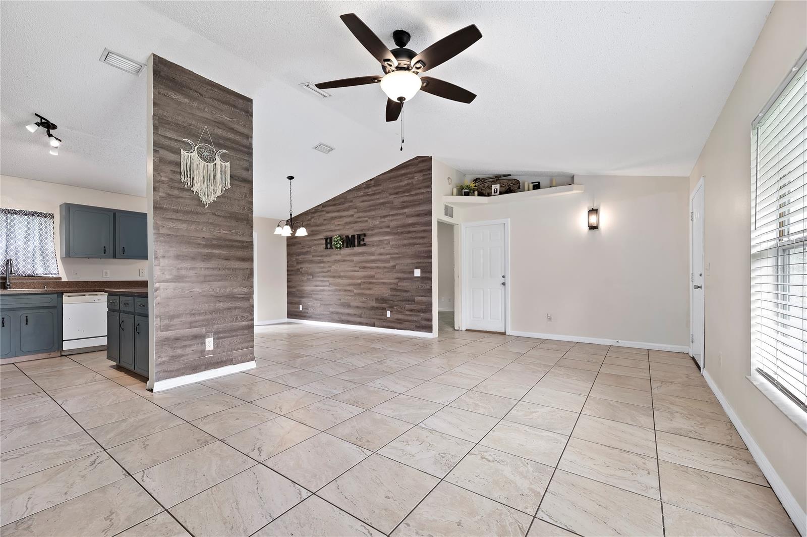 Florida Shores 01 - Residential