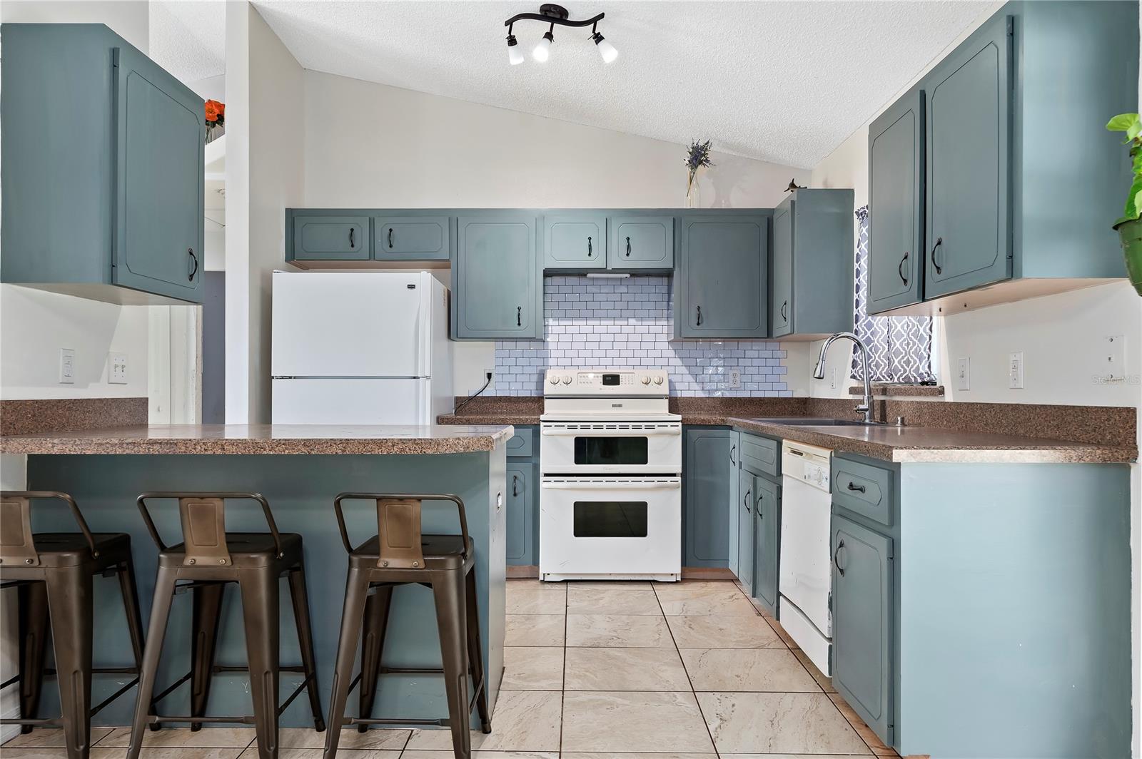 Florida Shores 01 - Residential