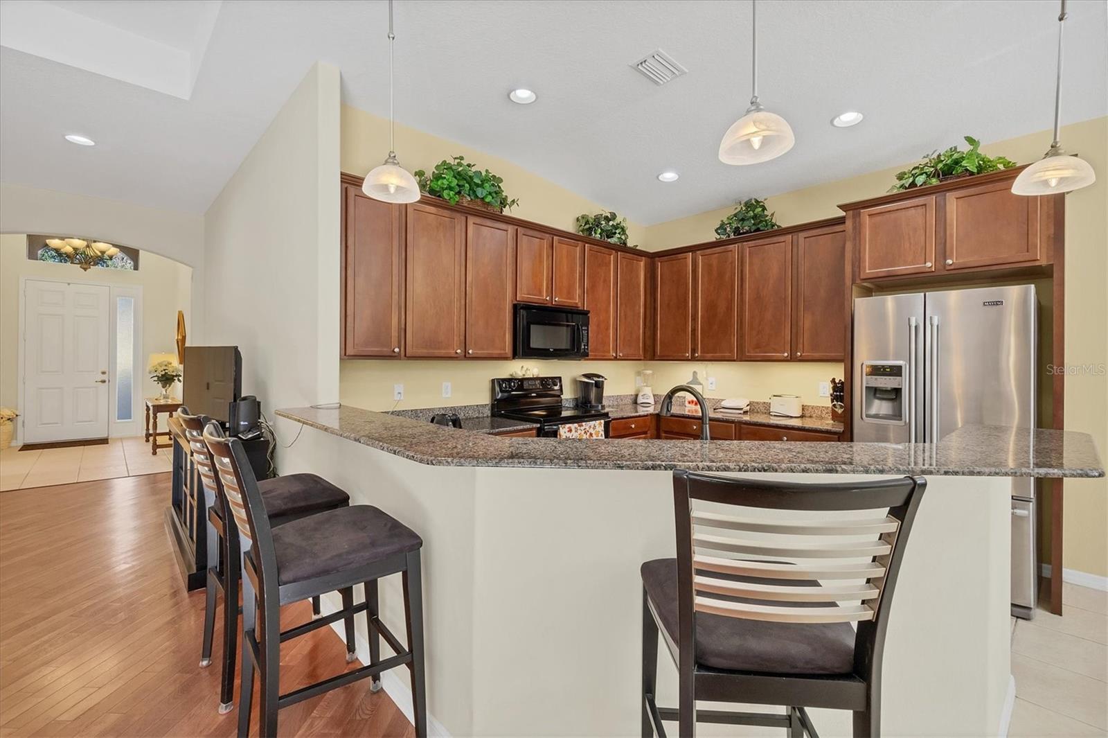 RESIDENCES AT UNIVERSITY GROVES - Residential