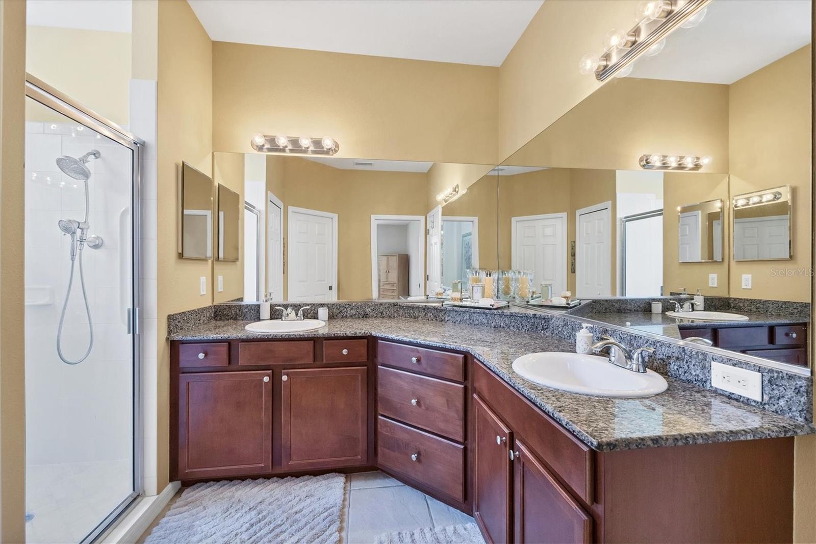 RESIDENCES AT UNIVERSITY GROVES - Residential