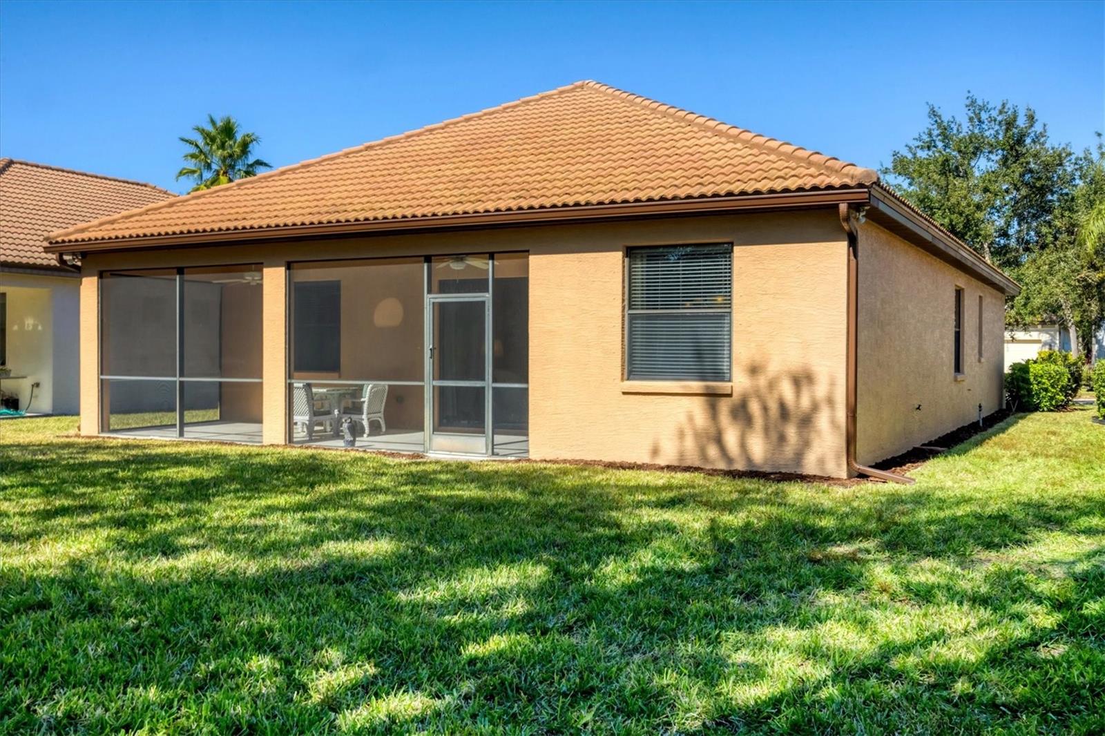 RESIDENCES AT UNIVERSITY GROVES - Residential