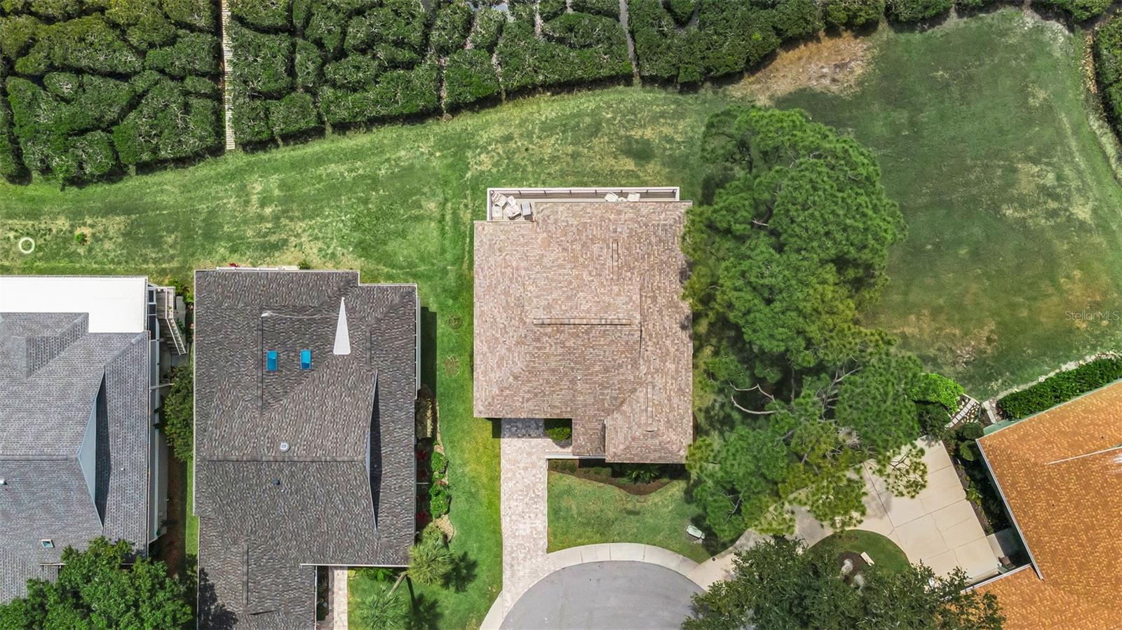 1015 TEAL POINTE