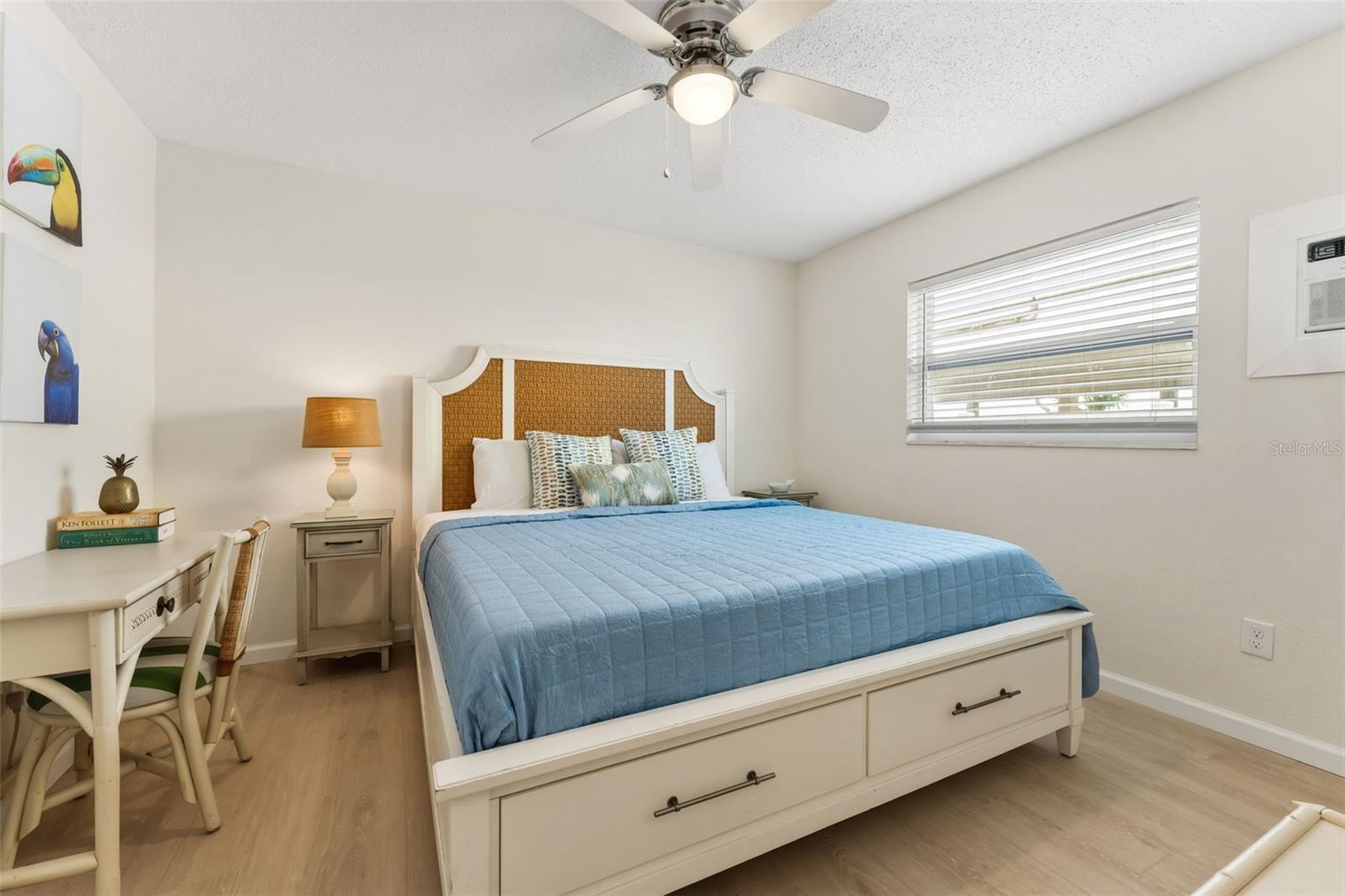 CHATEAU CONDO THE - Residential