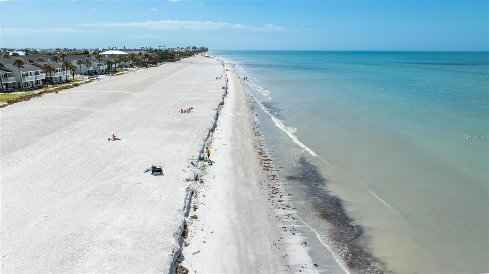 CHATEAU CONDO THE - Residential