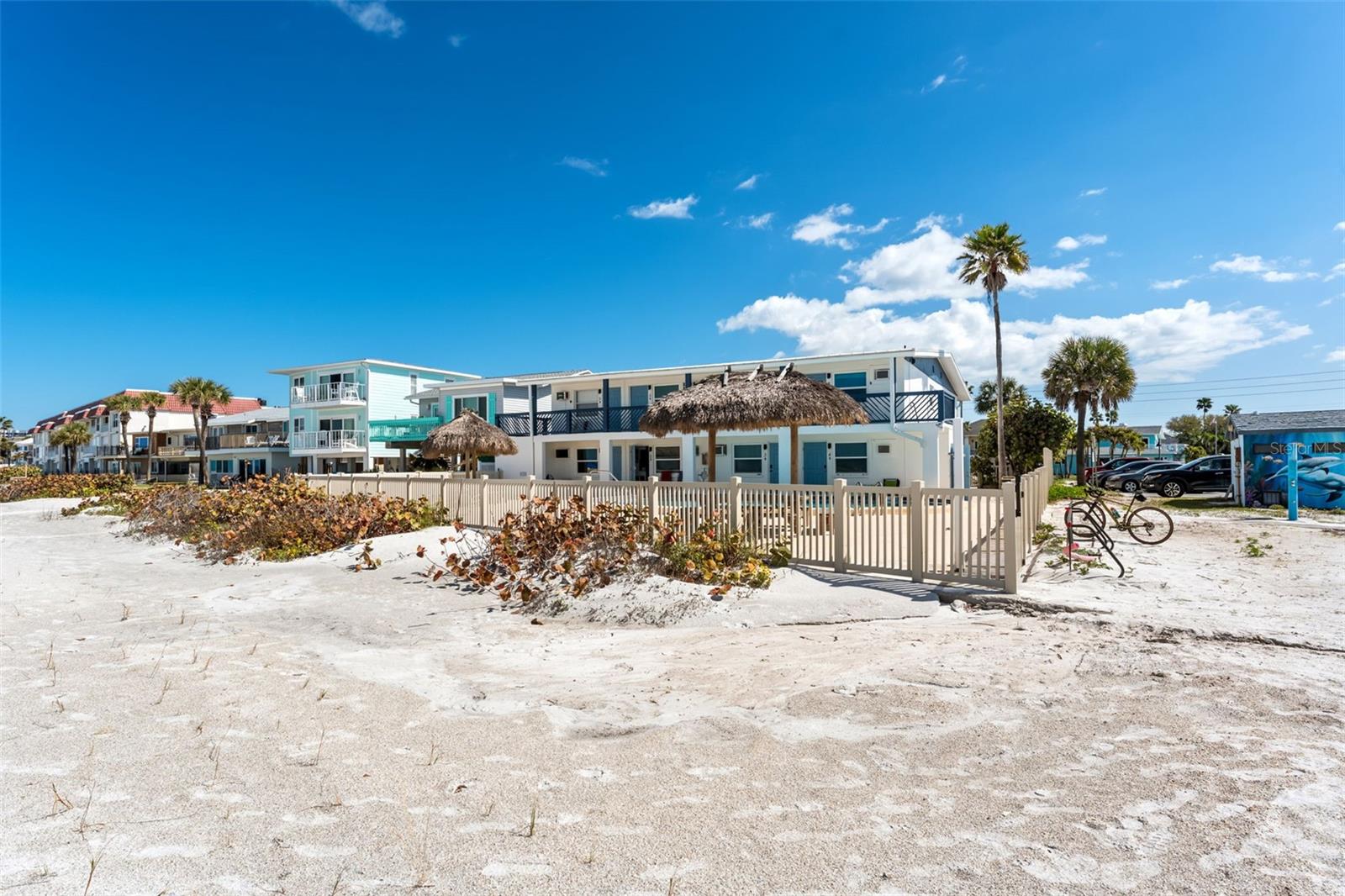 CHATEAU CONDO THE - Residential