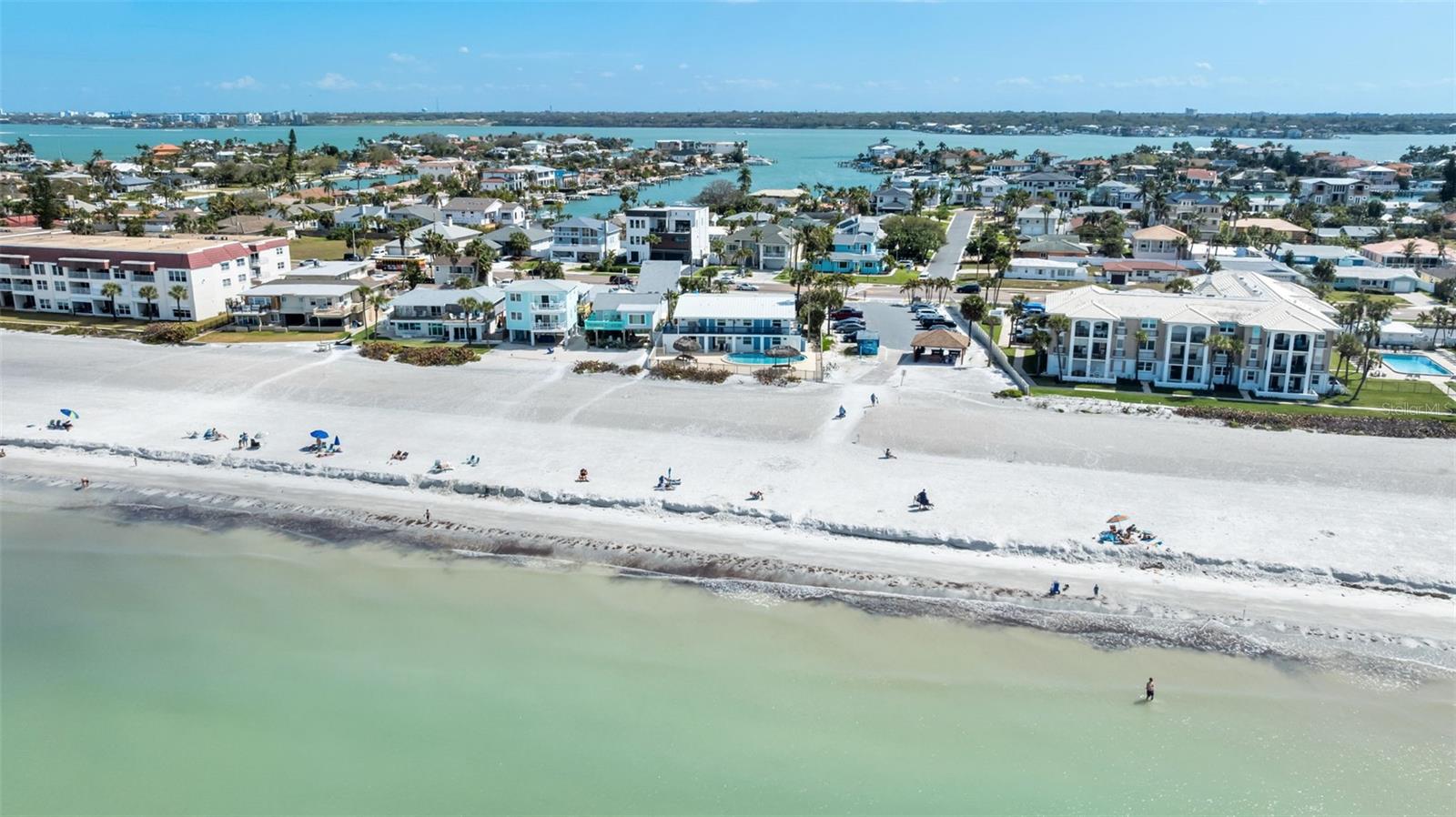 CHATEAU CONDO THE - Residential