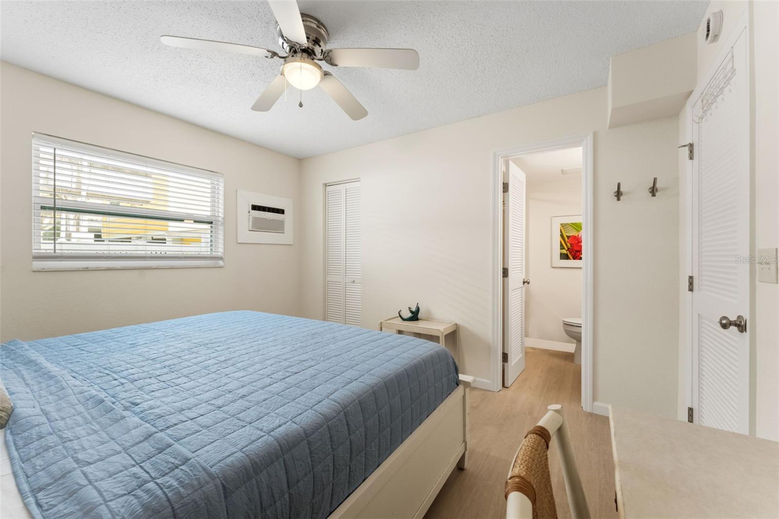 CHATEAU CONDO THE - Residential