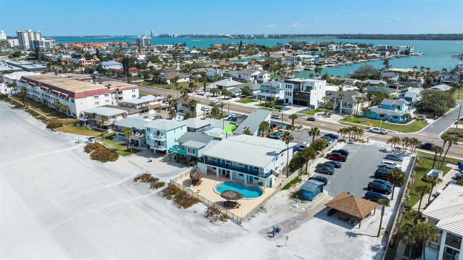 CHATEAU CONDO THE - Residential