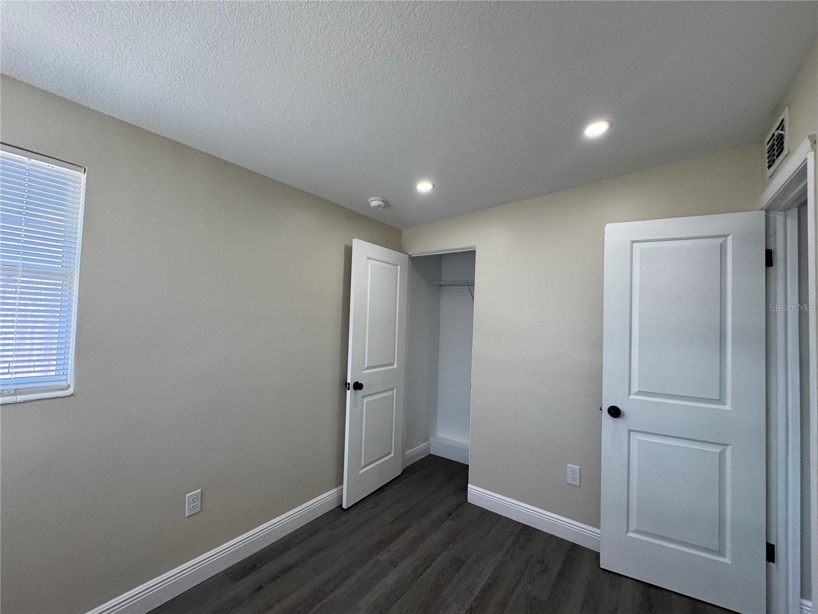 ALKEN ACRES - Residential Lease