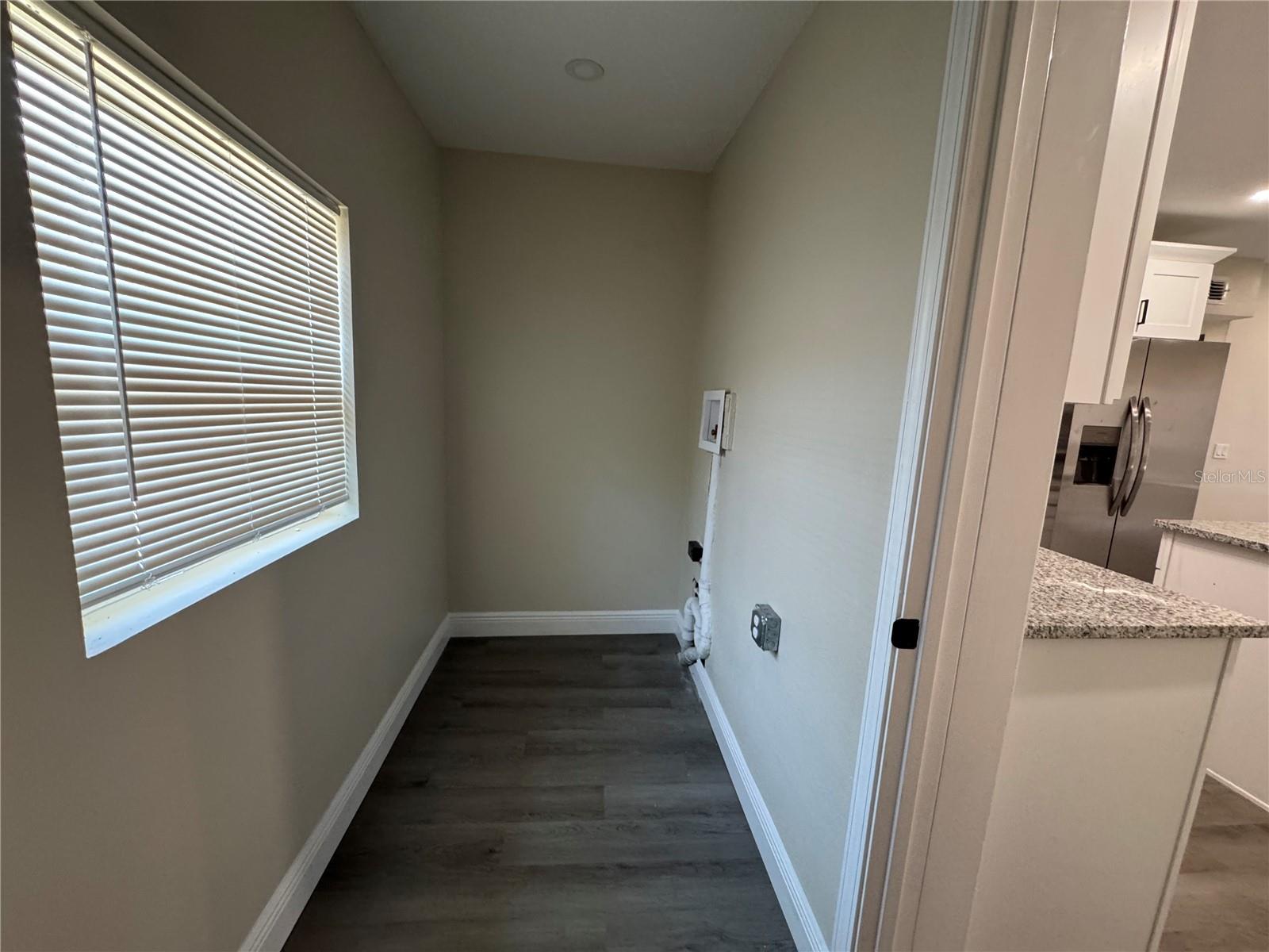 ALKEN ACRES - Residential Lease