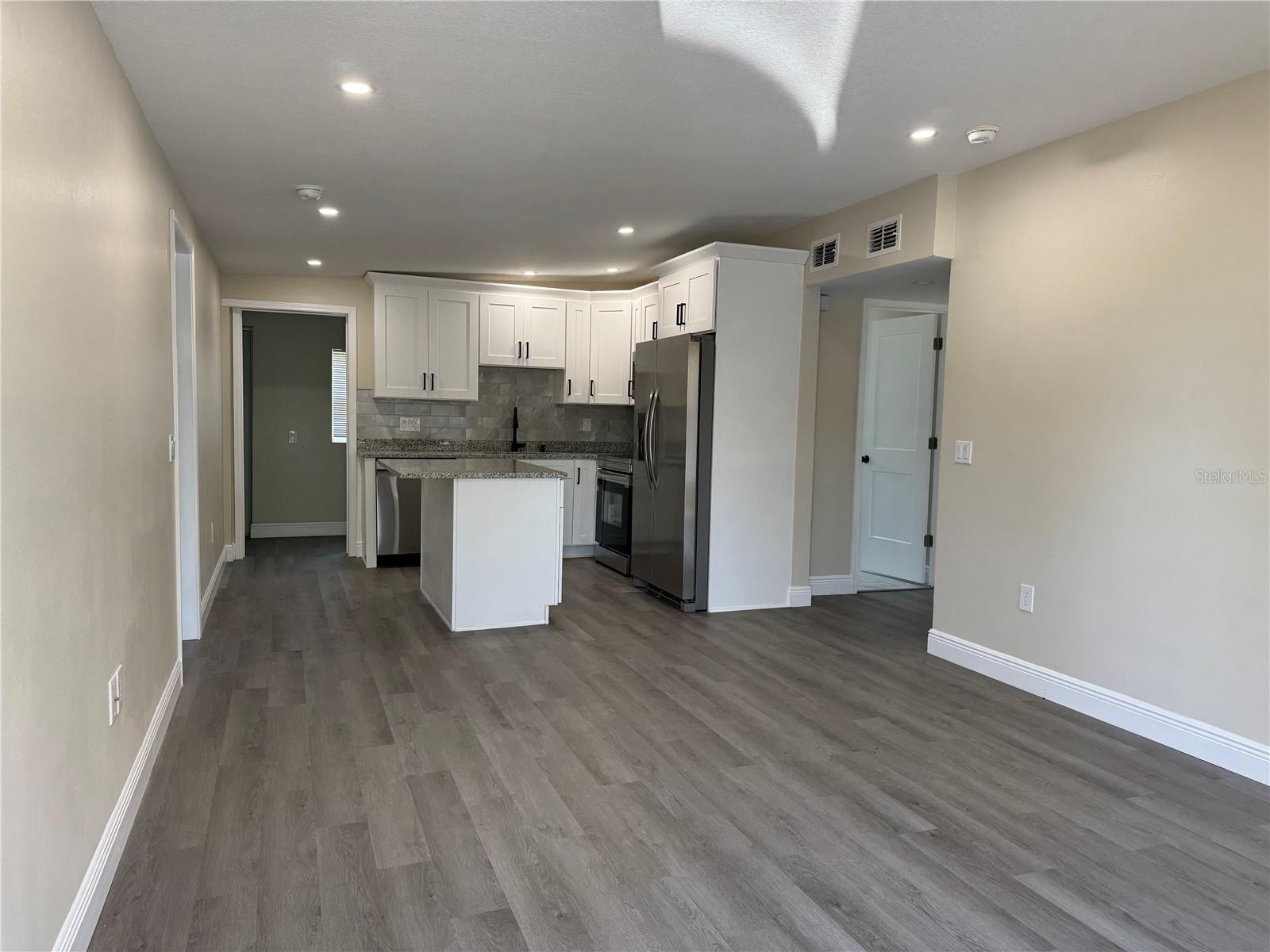 ALKEN ACRES - Residential Lease