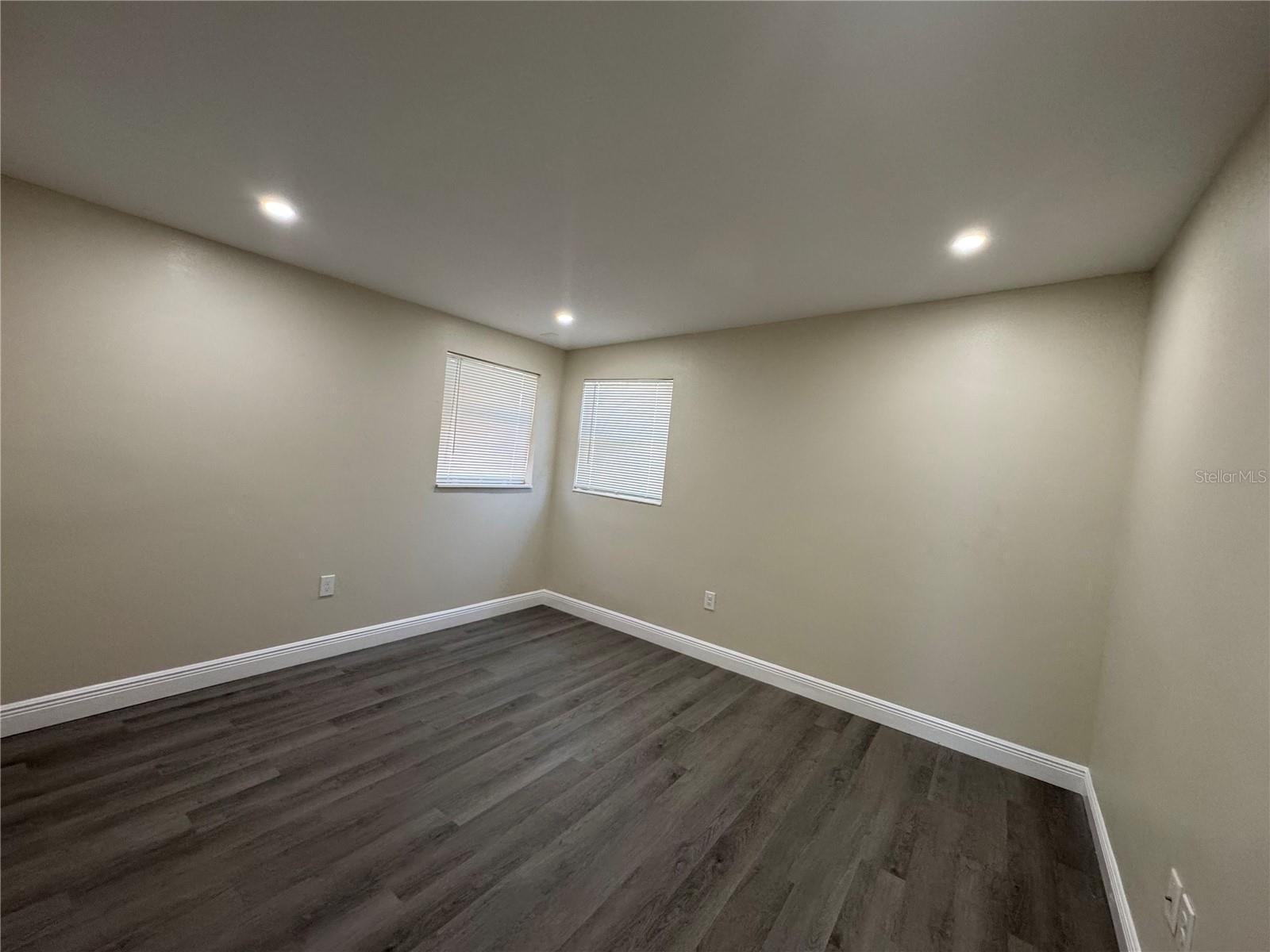 ALKEN ACRES - Residential Lease