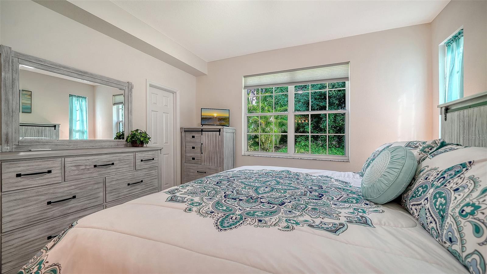 PINESTONE AT PALMER RANCH - Residential Lease