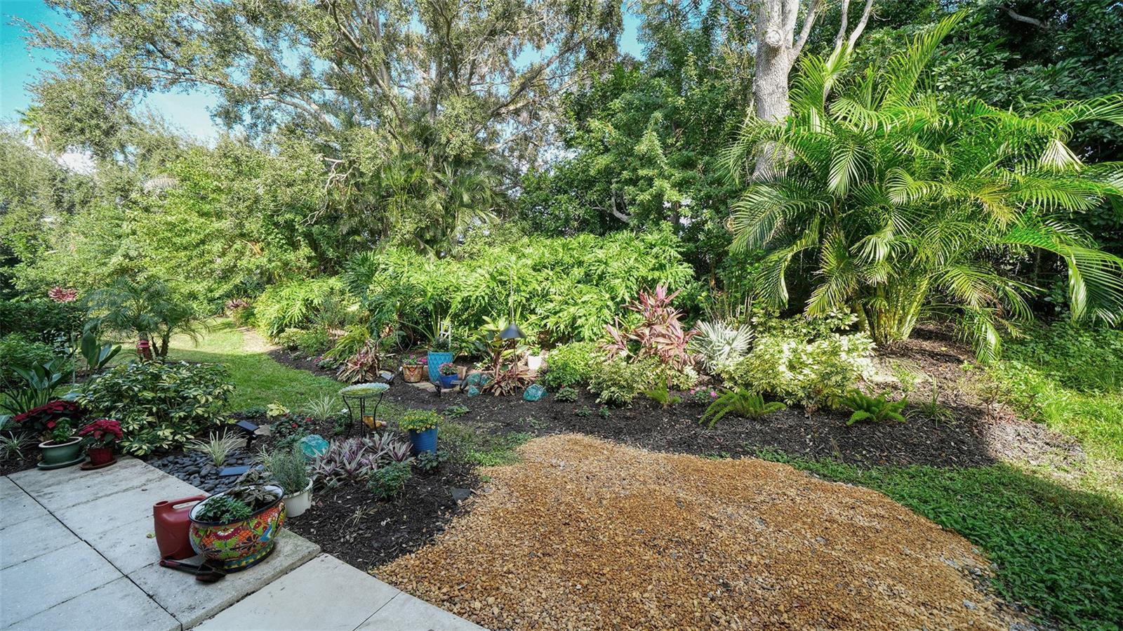 PINESTONE AT PALMER RANCH - Residential Lease