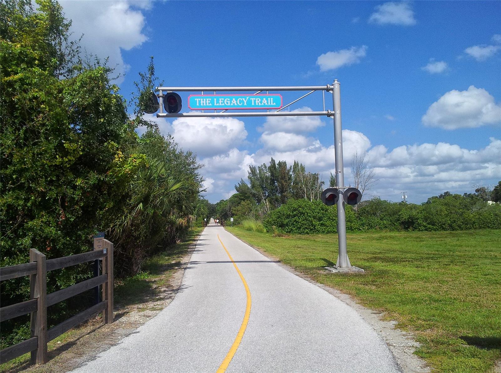 PINESTONE AT PALMER RANCH - Residential Lease