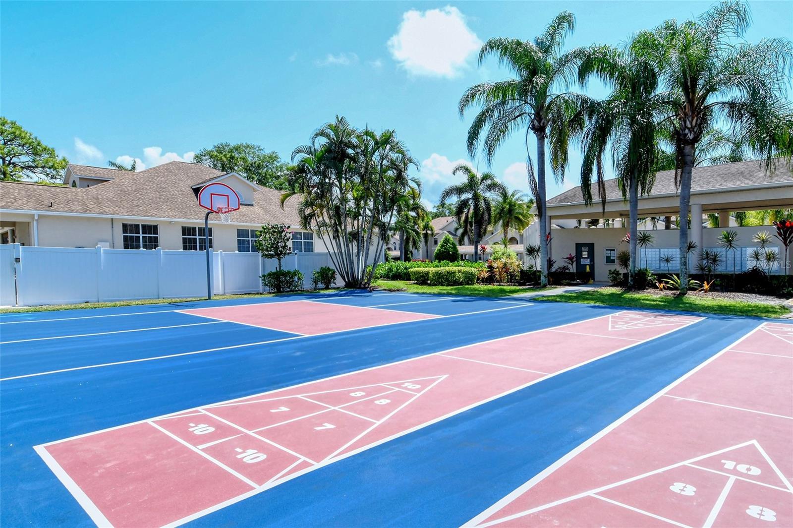 PINESTONE AT PALMER RANCH - Residential Lease