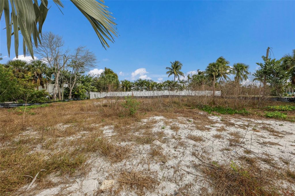 Photo of 6500 Gulfside Road, Longboat Key, FL 34228 (MLS # A4677893)