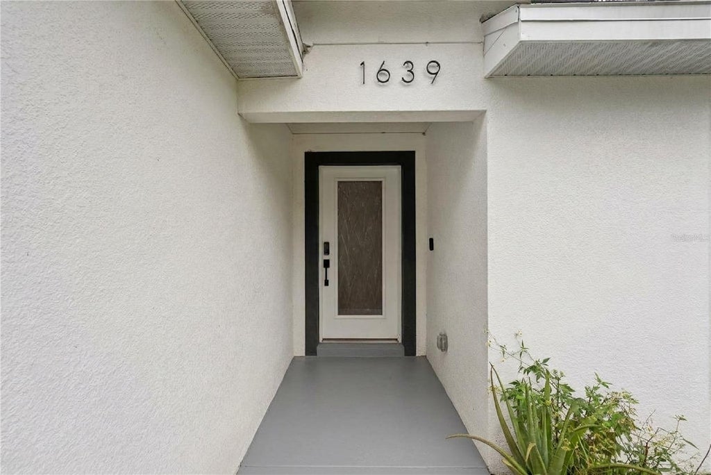 Photo of 1639 11th Avenue, Deland, FL 32724 (MLS # V4951506)