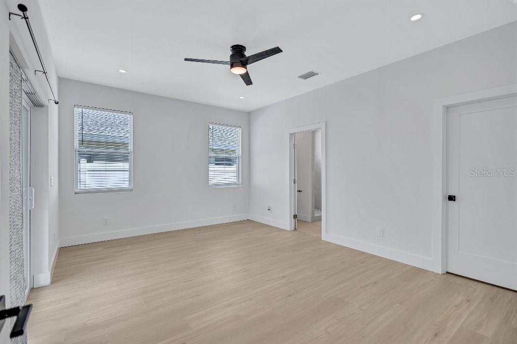 GULF GROVE - Residential