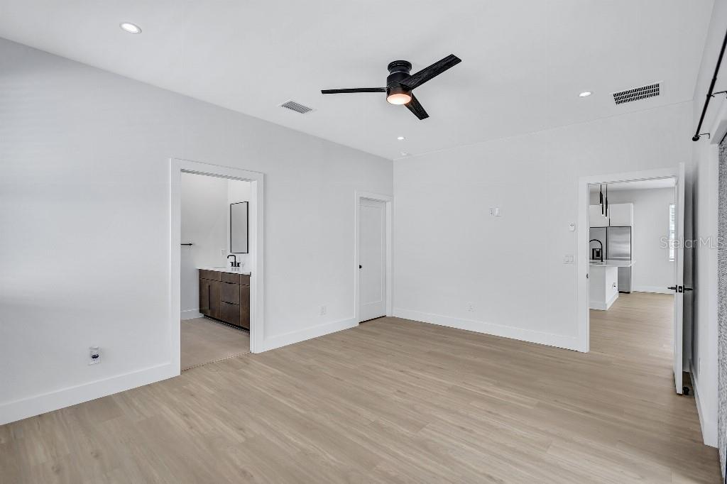 GULF GROVE - Residential