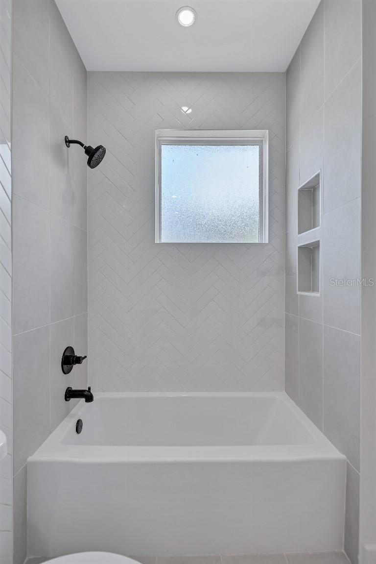 GULF GROVE - Residential