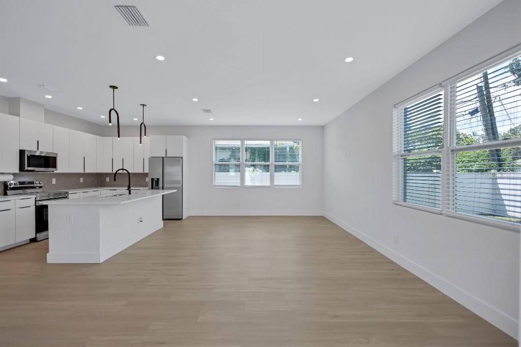 GULF GROVE - Residential