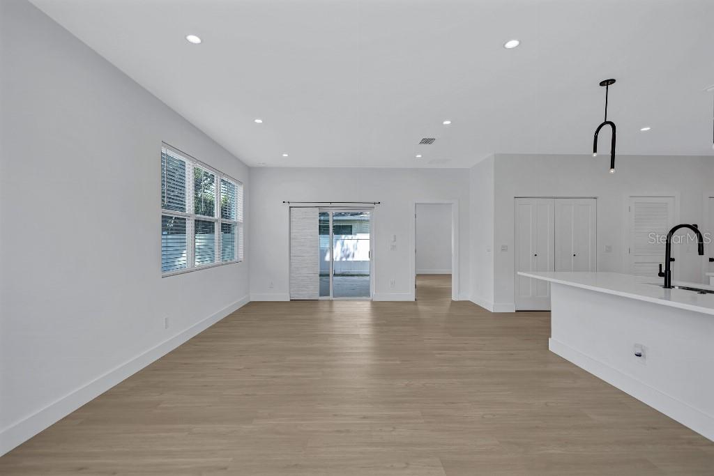 GULF GROVE - Residential