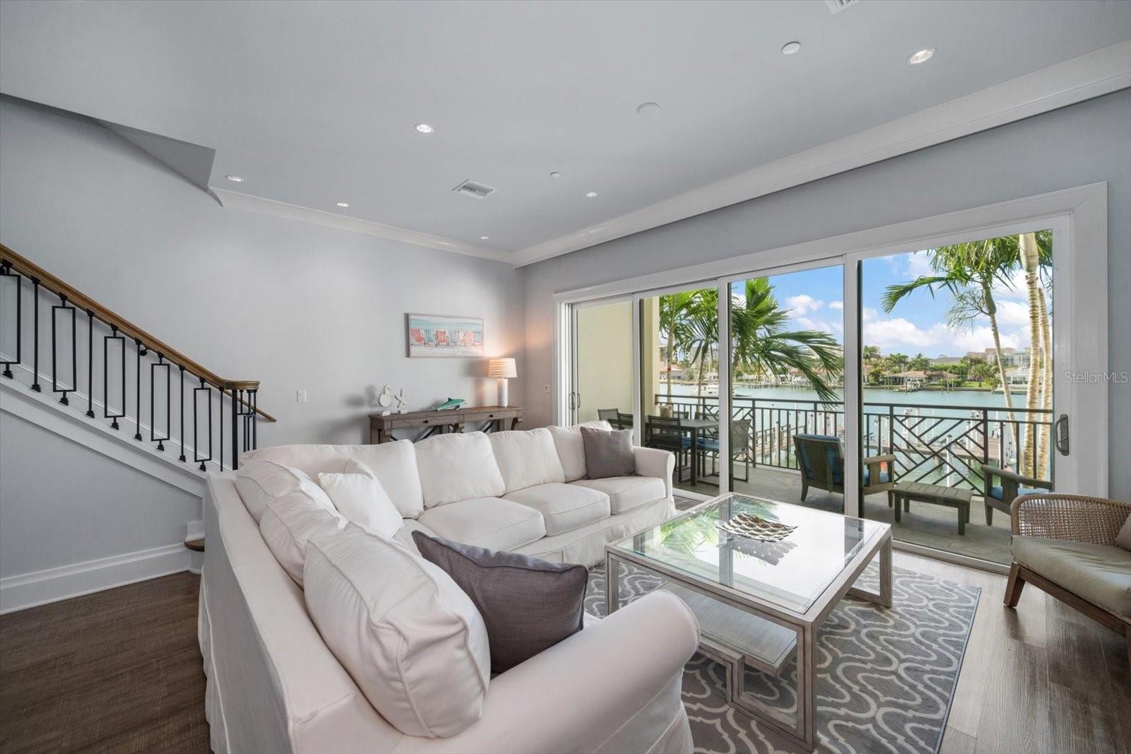 158 BRIGHTWATER DRIVE 1