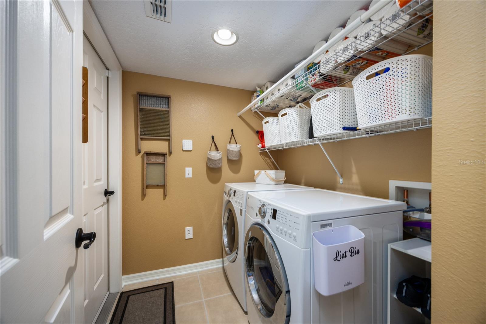 NEWBERRY OAKS - Residential