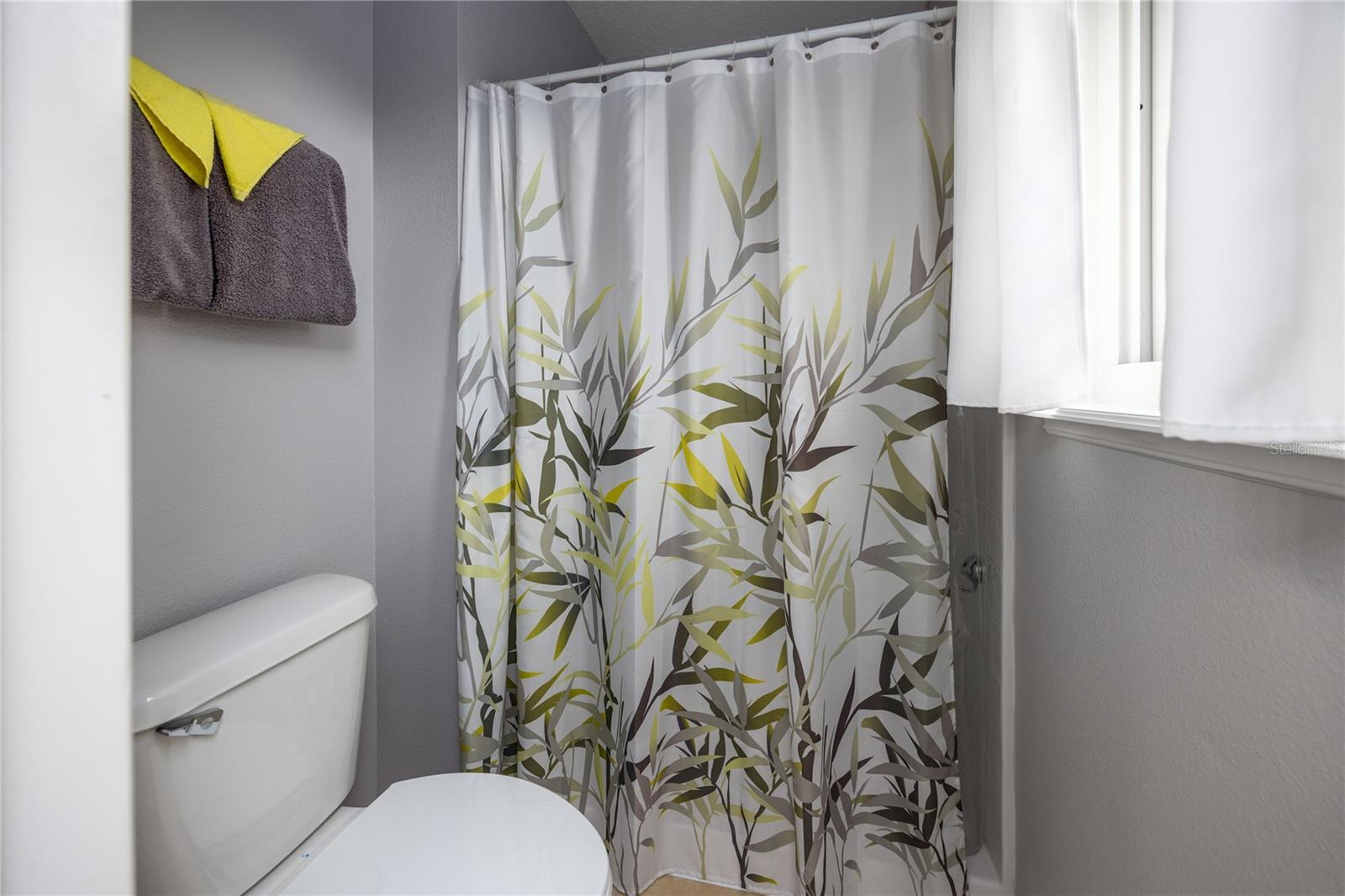 NEWBERRY OAKS - Residential