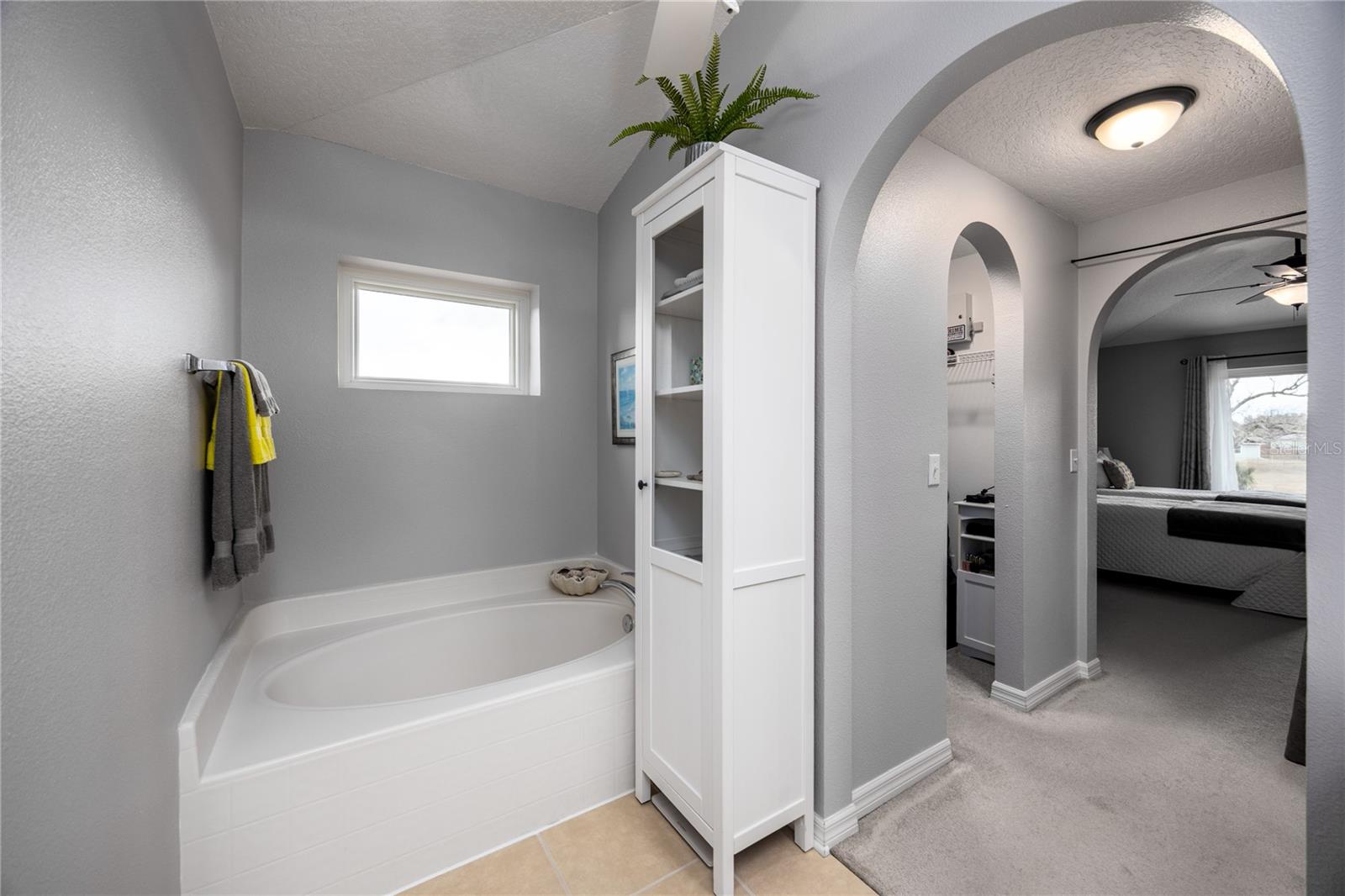 NEWBERRY OAKS - Residential