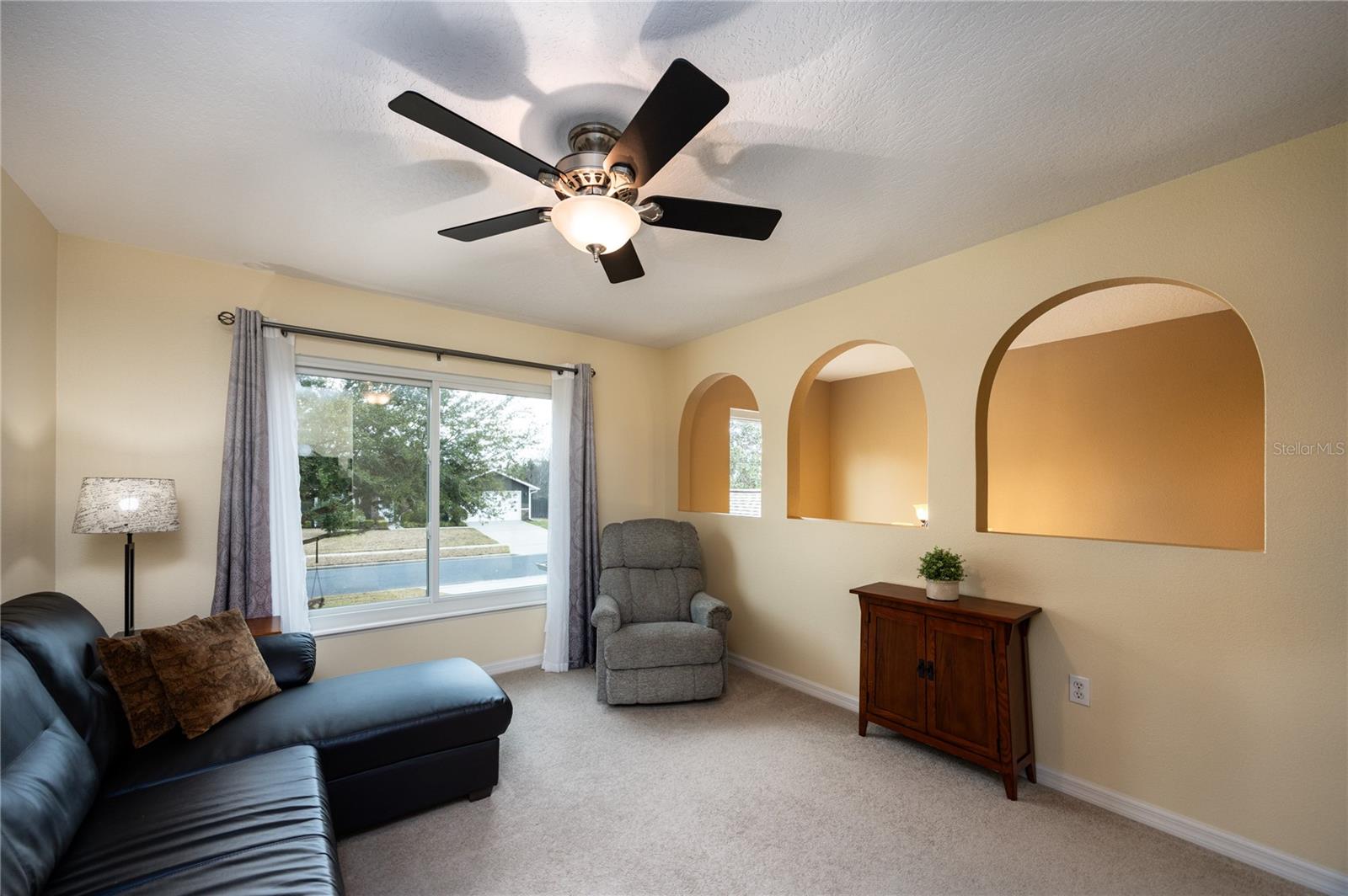 NEWBERRY OAKS - Residential