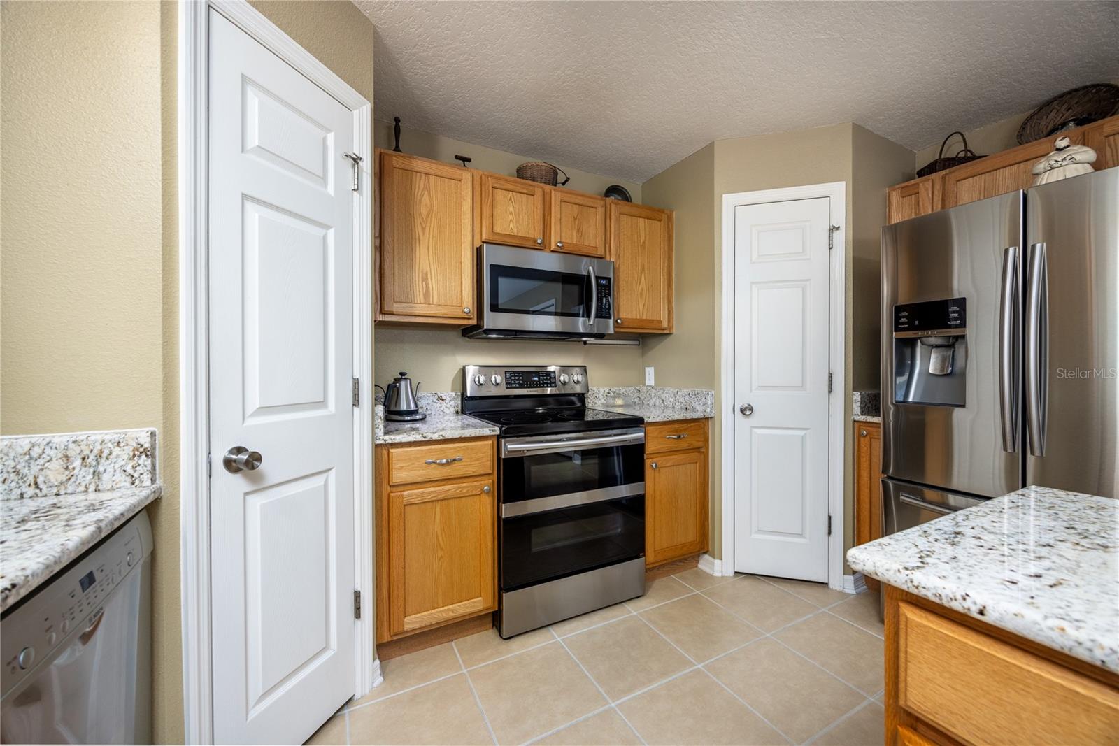 NEWBERRY OAKS - Residential