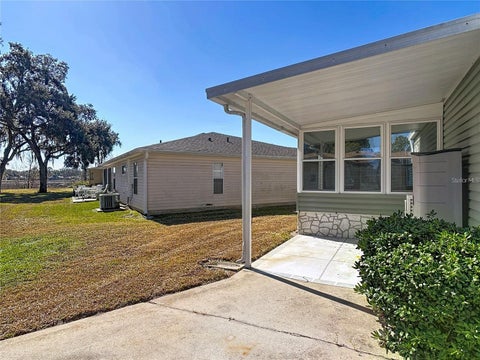 Tiny photo for 25533 Belle Helene, Leesburg, FL 34748 (MLS # G5119447)