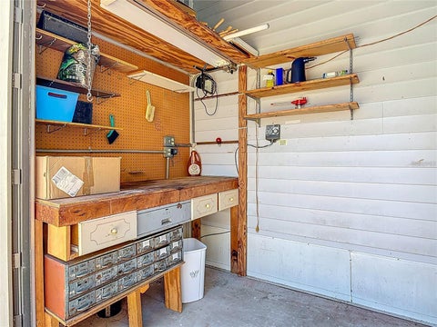 Tiny photo for 25533 Belle Helene, Leesburg, FL 34748 (MLS # G5119447)