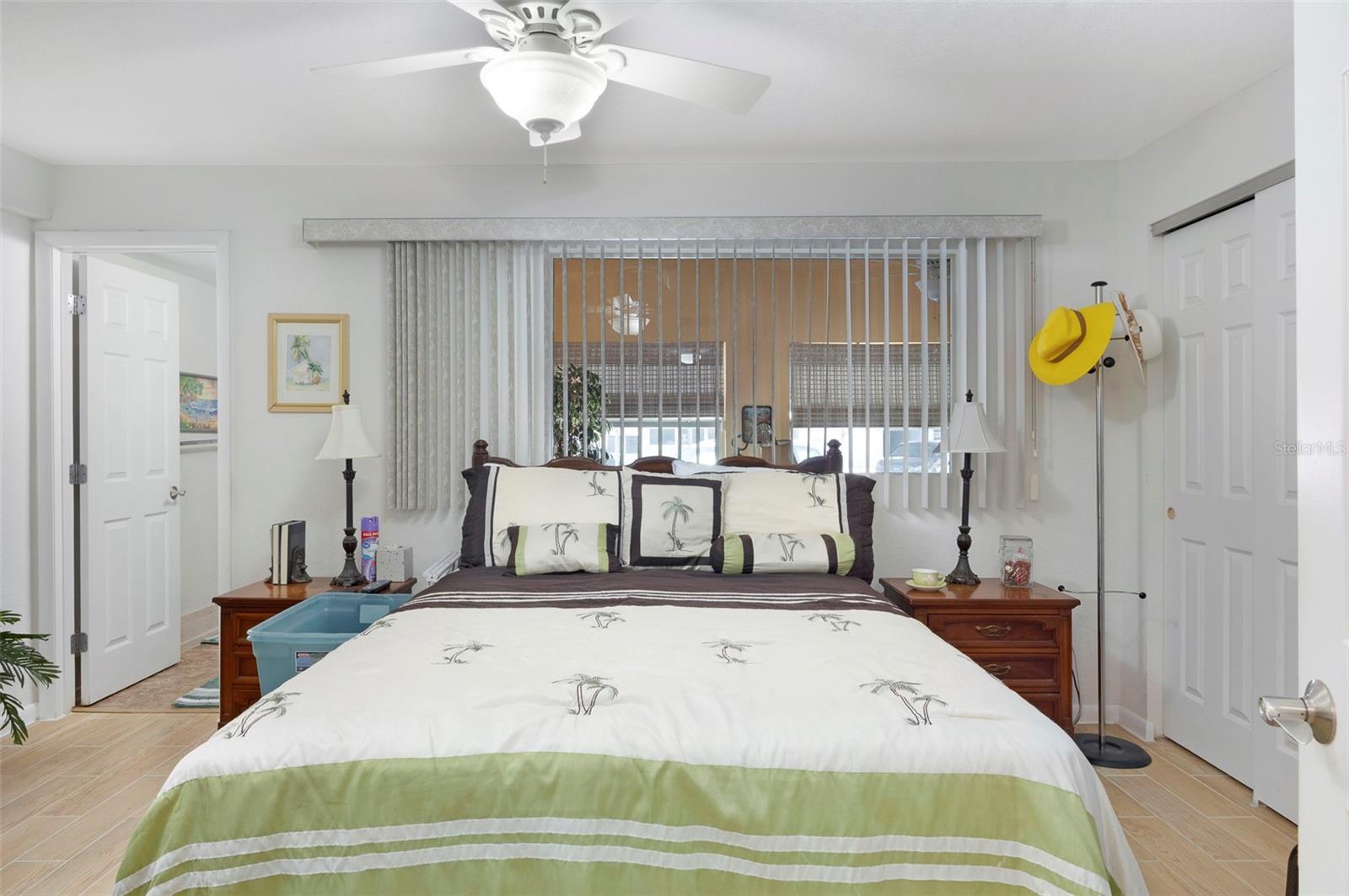 TOWN APTS CONDO - Residential