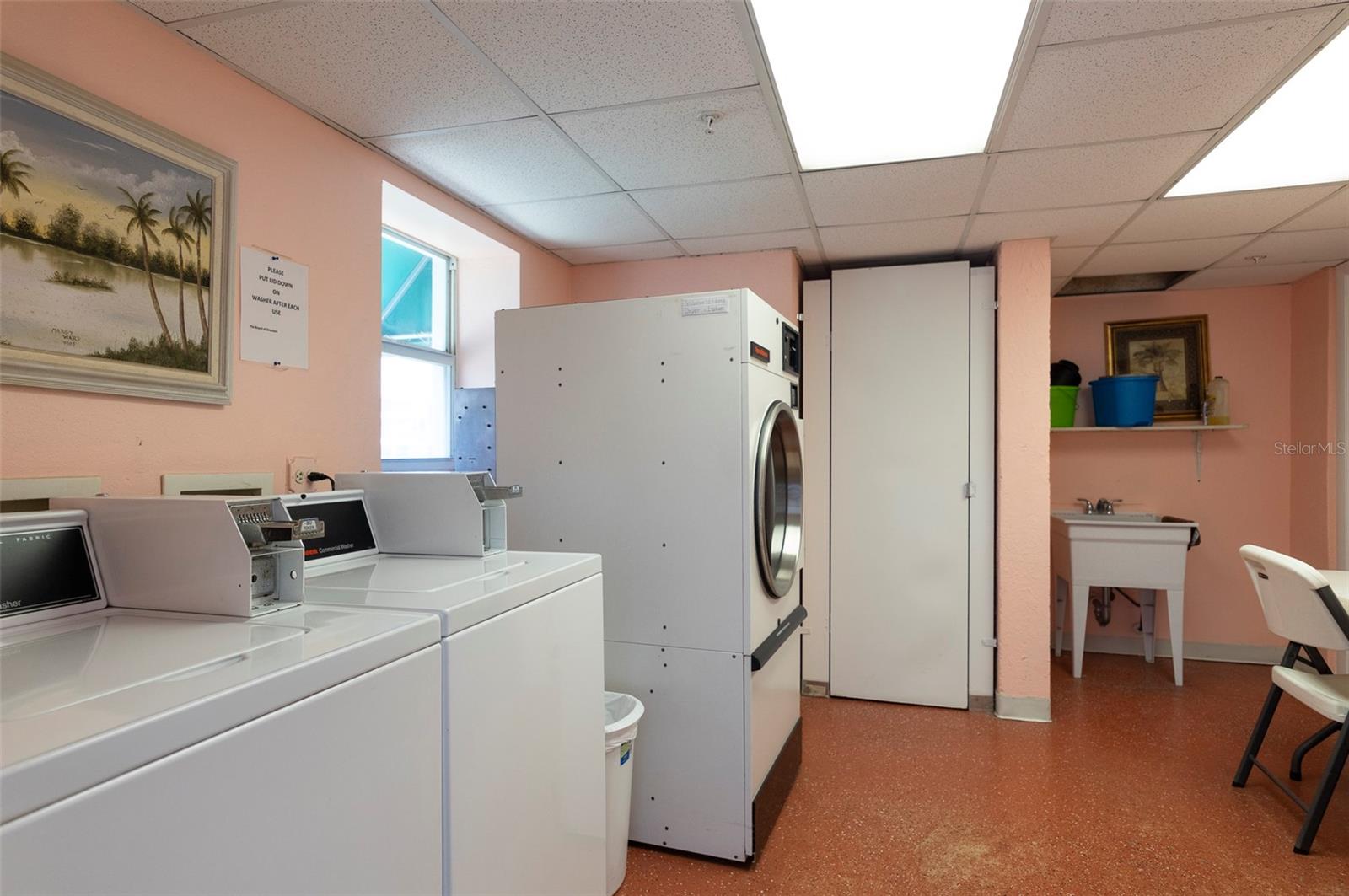 TOWN APTS CONDO - Residential