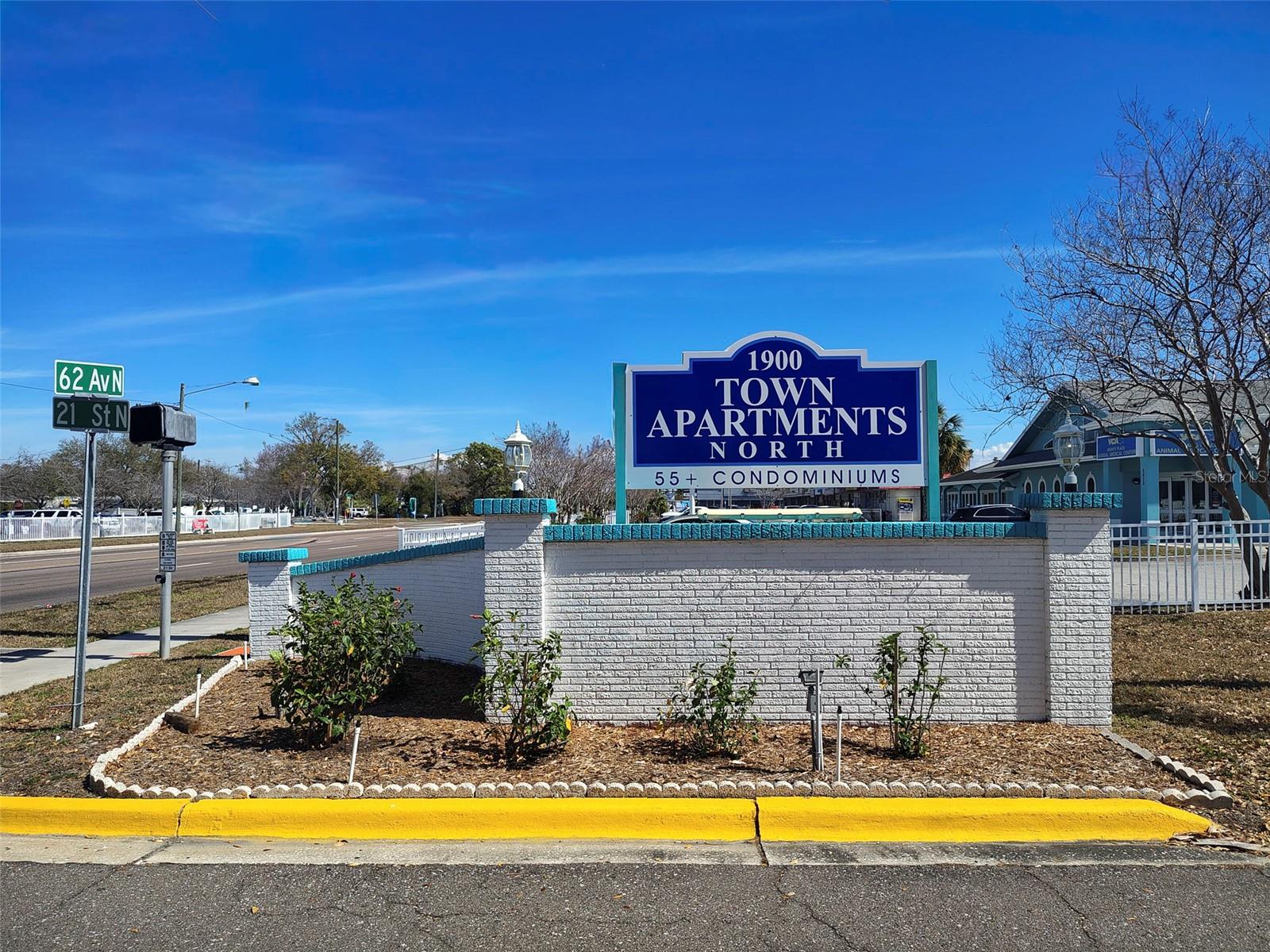 TOWN APTS CONDO - Residential