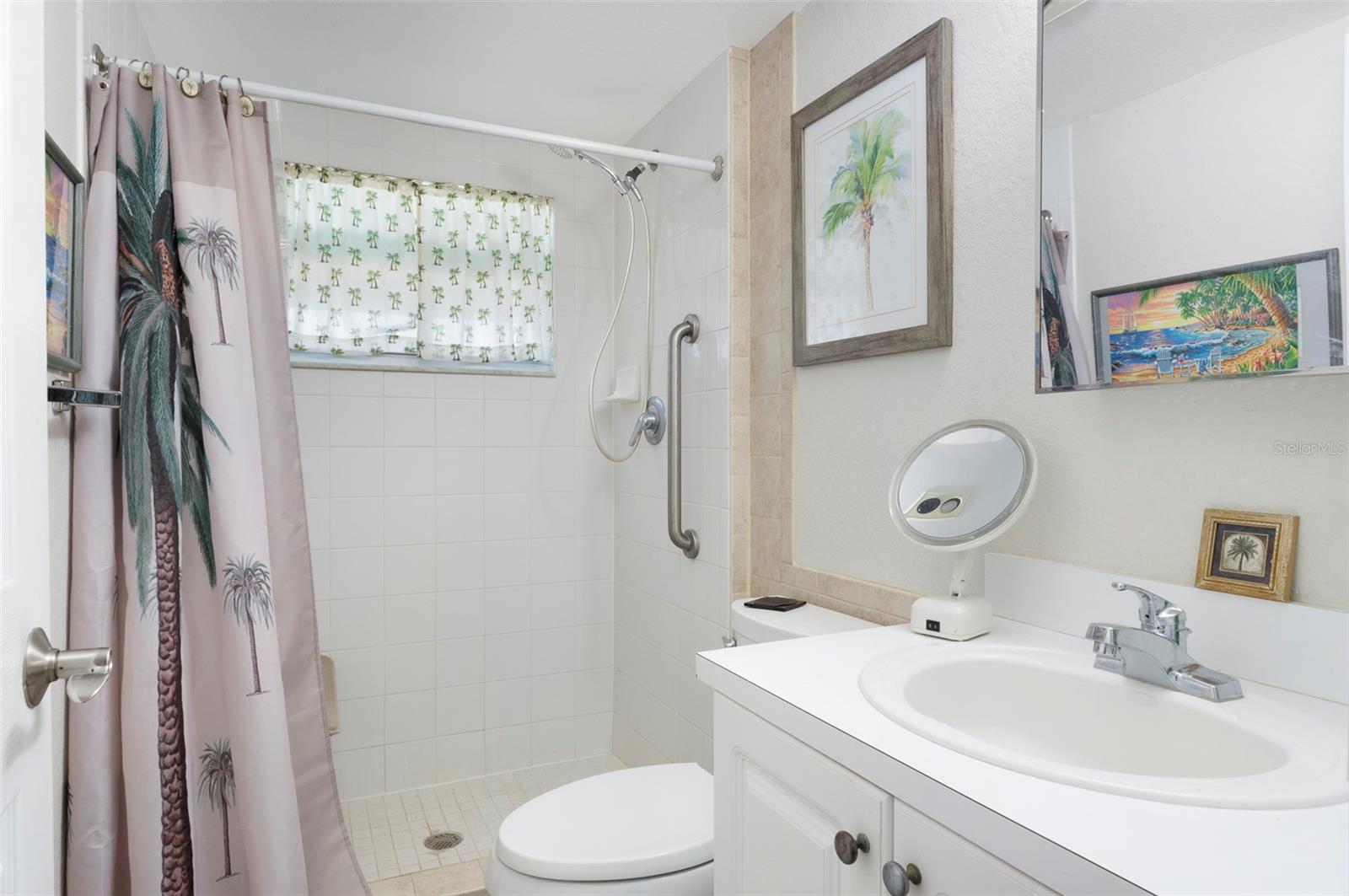 TOWN APTS CONDO - Residential