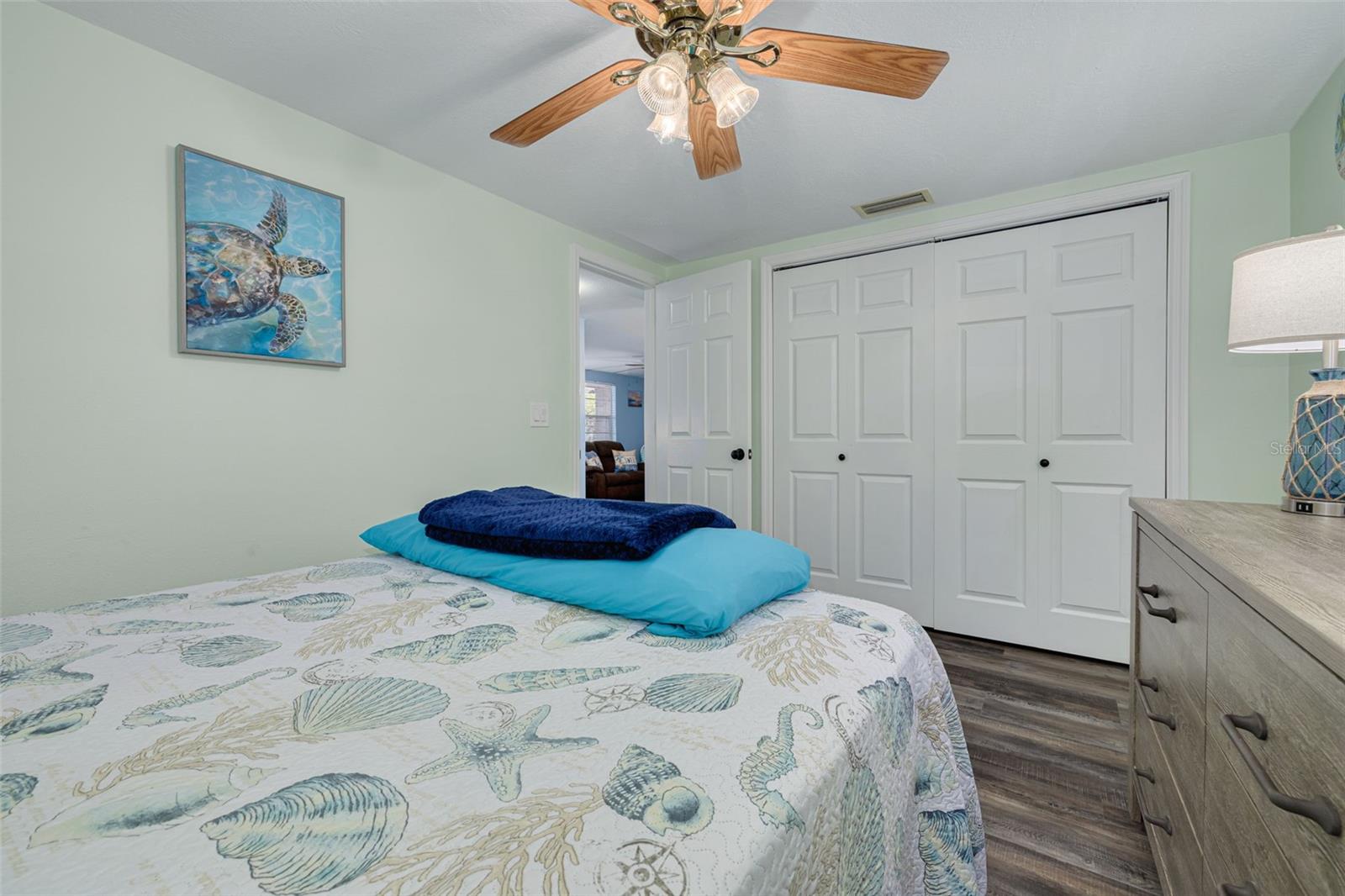 MARTHAS VINEYARD - Residential