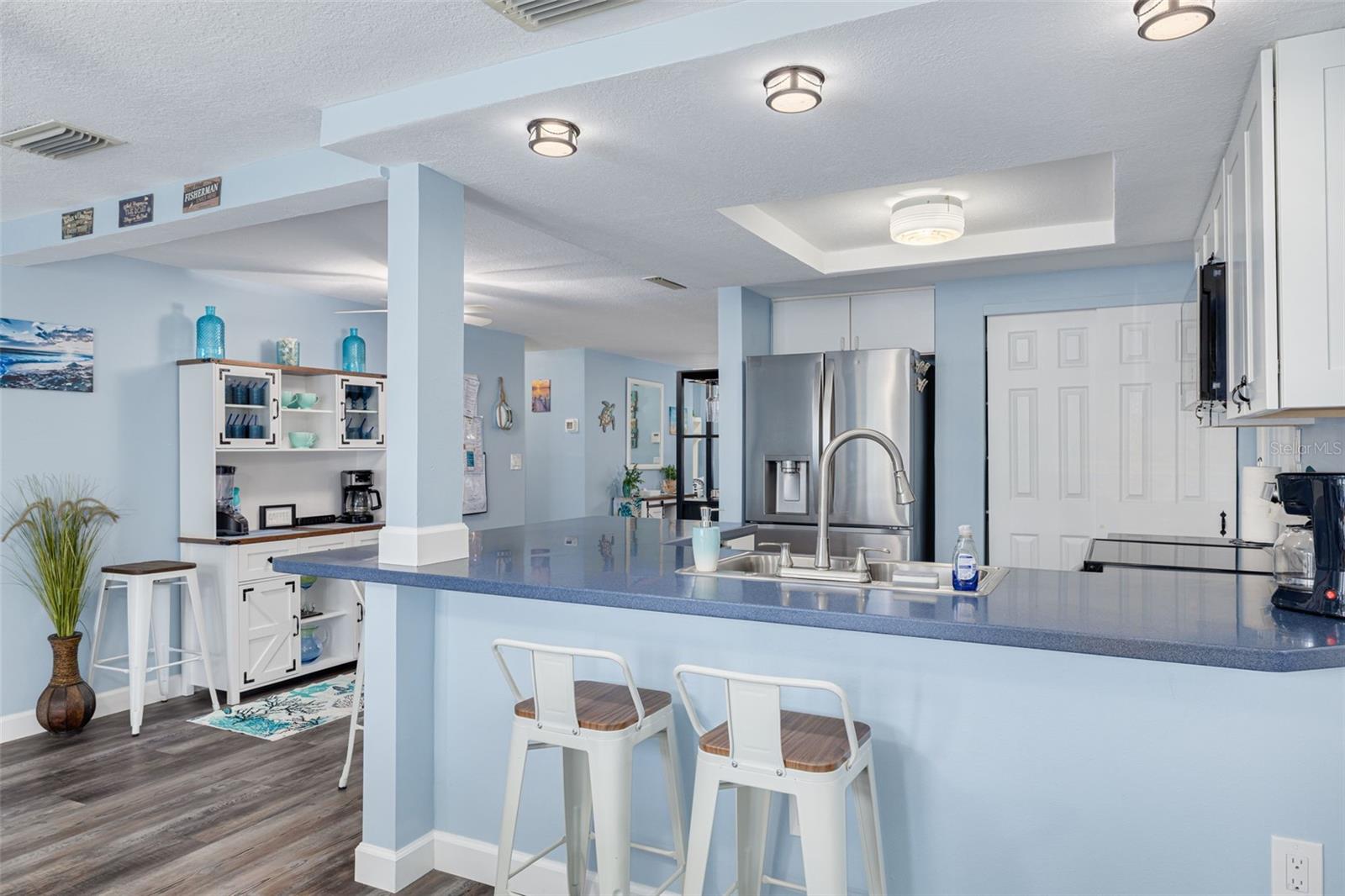 MARTHAS VINEYARD - Residential