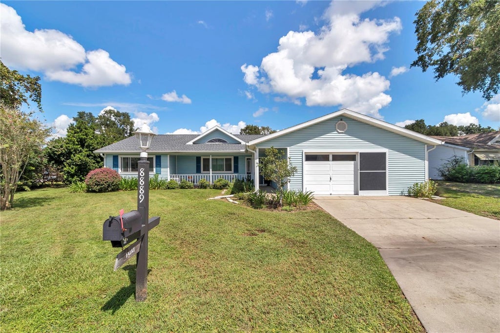 Photo of 8889 SW 116th Street Road, Ocala, FL 34481 (MLS # OM732488)