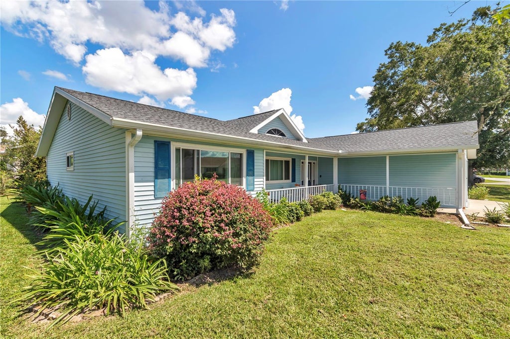 Photo of 8889 SW 116th Street Road, Ocala, FL 34481 (MLS # OM732488)