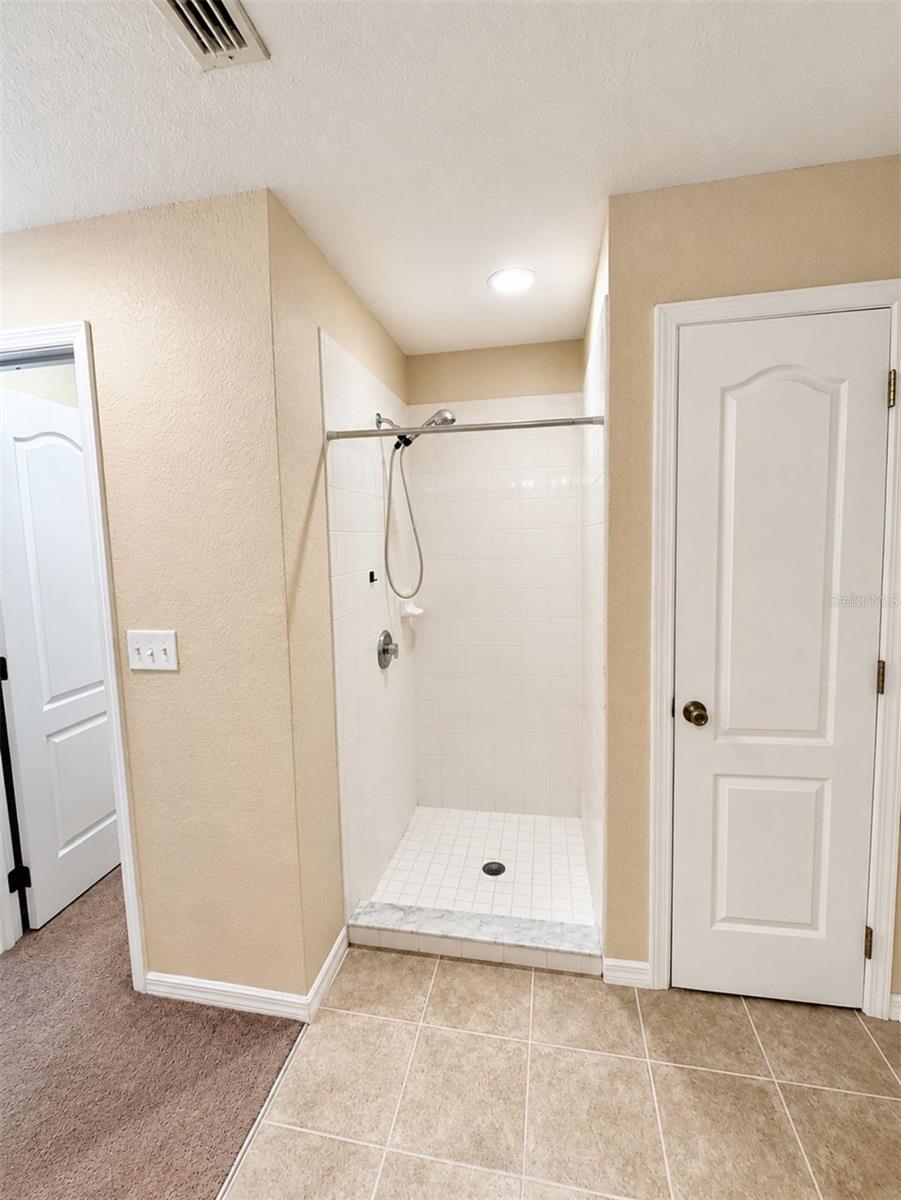 333 GARDENIA COURT