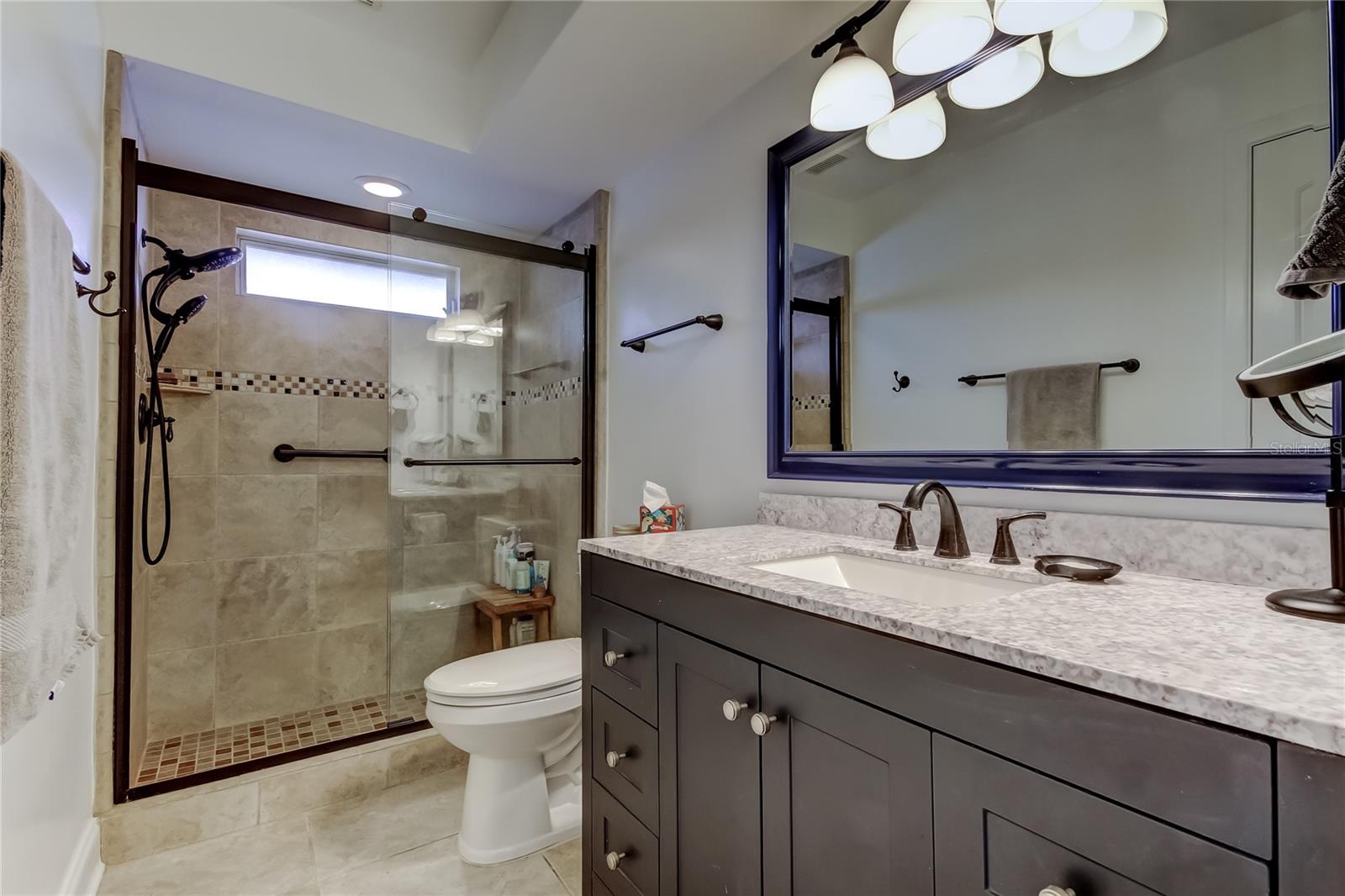 DEL ORO GROVES 1ST ADD - Residential