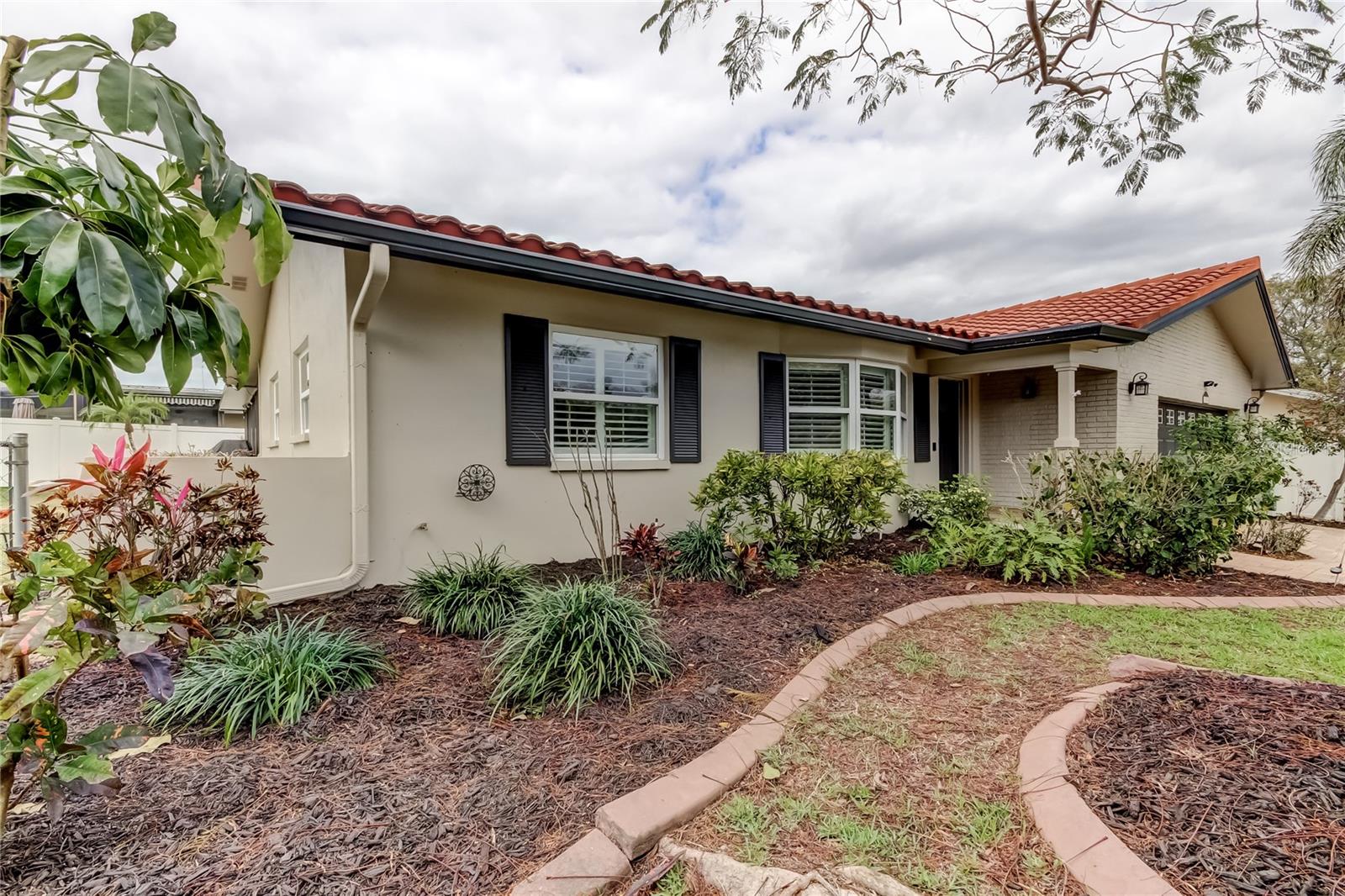 DEL ORO GROVES 1ST ADD - Residential