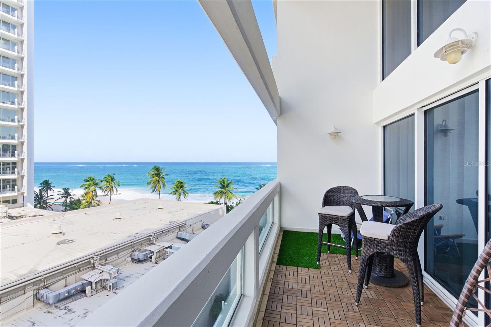 ACQUAMARINA CONDOMINIUM - Residential Lease