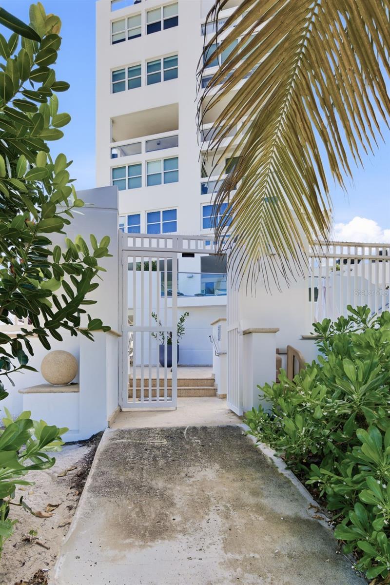 ACQUAMARINA CONDOMINIUM - Residential Lease